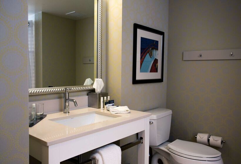 Doubletree By Hilton Hotel Biloxi