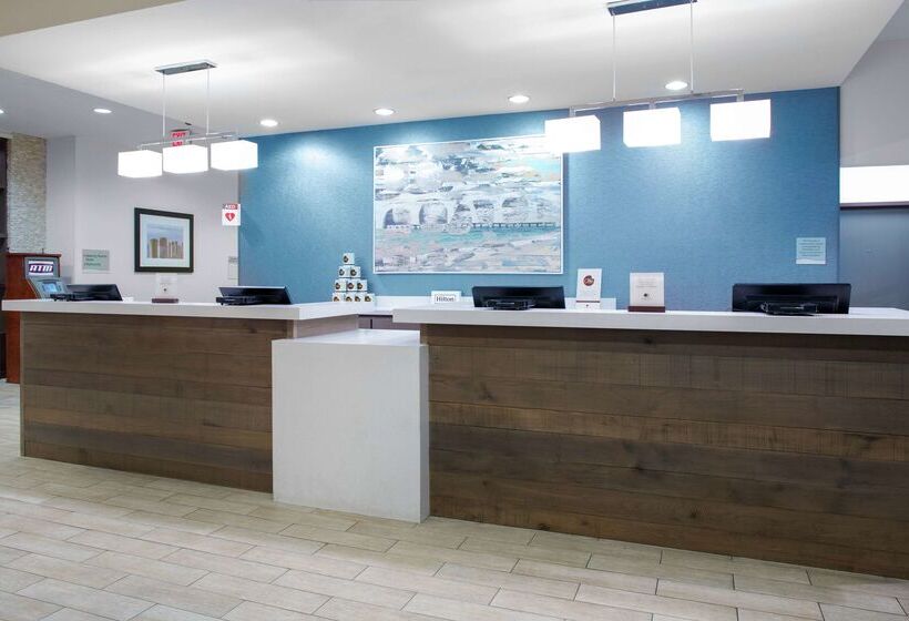 Doubletree By Hilton Hotel Biloxi