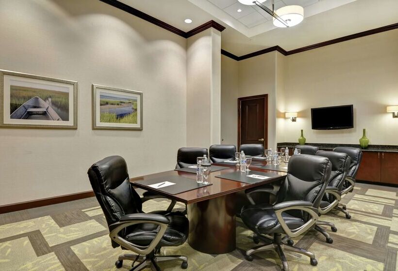 فندق Embassy Suites By Hilton Savannah Airport