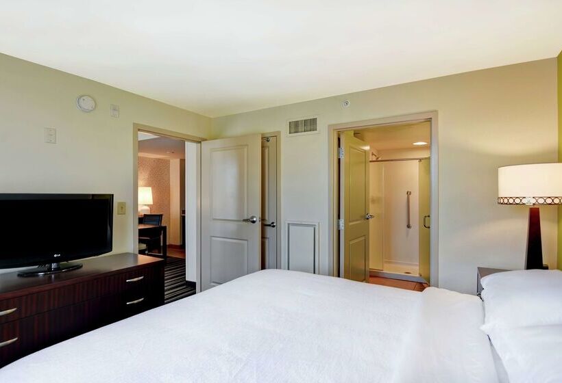 فندق Embassy Suites By Hilton Savannah Airport