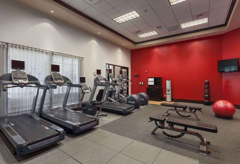 فندق Embassy Suites By Hilton Savannah Airport