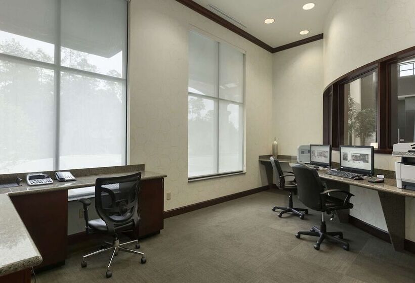 فندق Embassy Suites By Hilton Savannah Airport