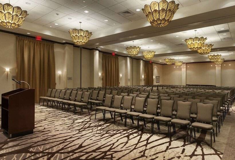 فندق Embassy Suites By Hilton Savannah Airport