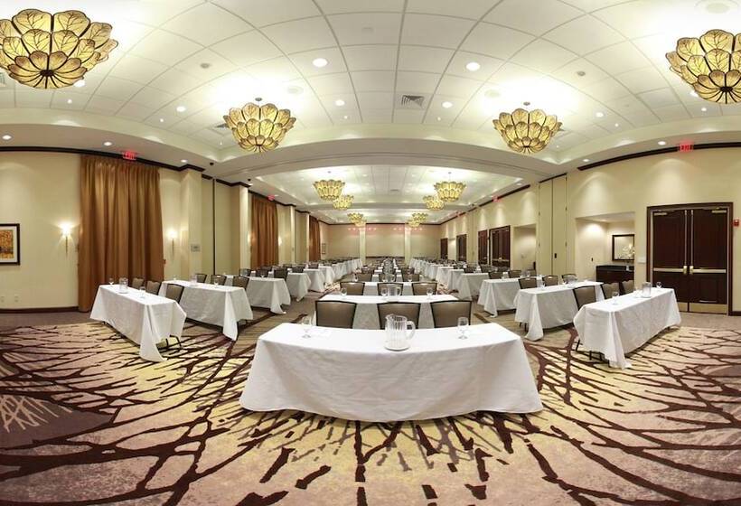 فندق Embassy Suites By Hilton Savannah Airport