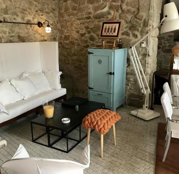 Отель Enoturismo Novavila Rias Baixas Wine Design