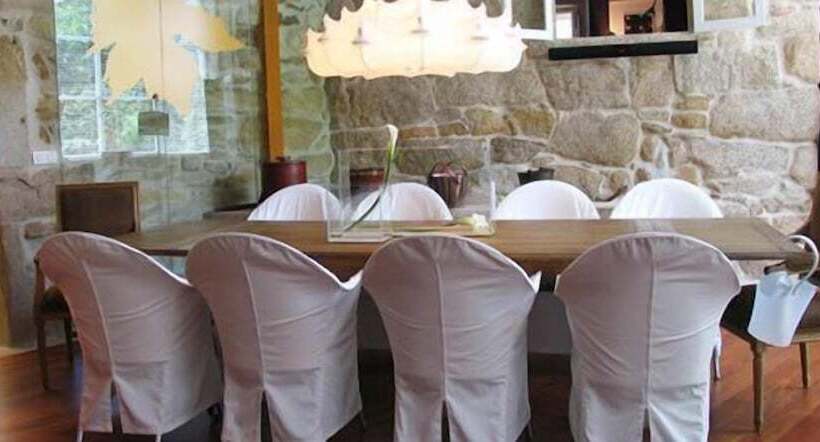 Отель Enoturismo Novavila Rias Baixas Wine Design