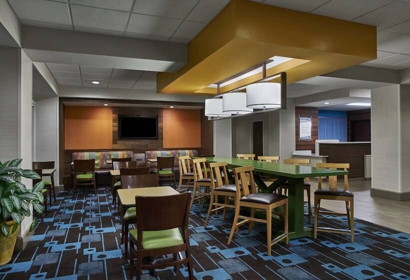 هتل Fairfield Inn Myrtle Beach Broadway At The Beach