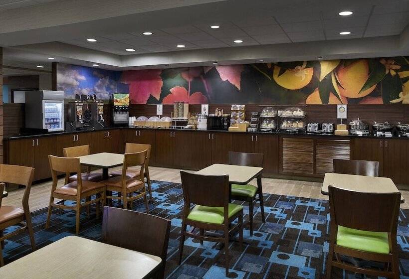 هتل Fairfield Inn Myrtle Beach Broadway At The Beach