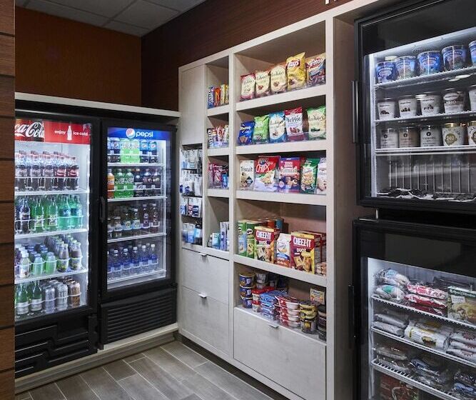 هتل Fairfield Inn Myrtle Beach Broadway At The Beach