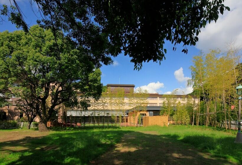 هتل Flags Kuju Kusima