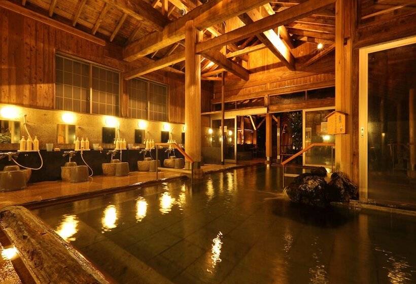 בית מלון כפרי Futaba