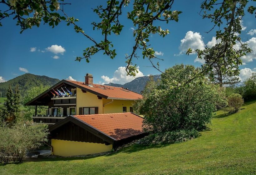 Отель Garni Zeranka