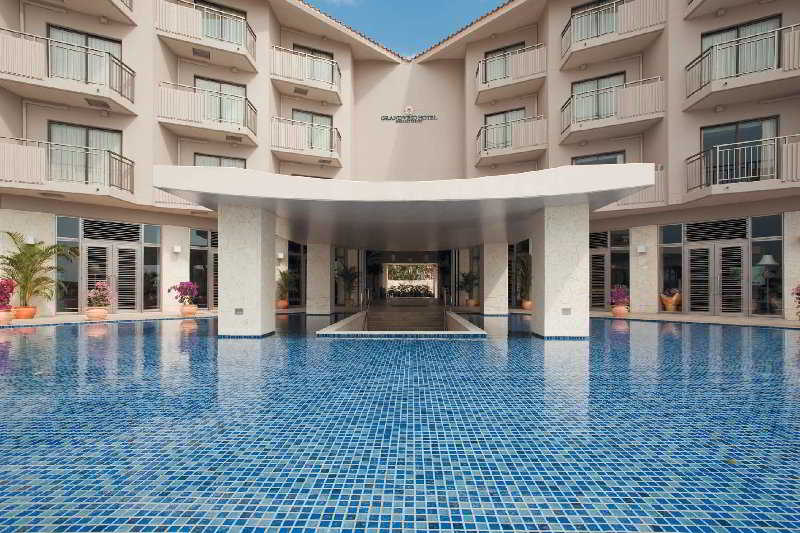 בית מלון כפרי Grandvrioresort Ishigakijima Ocean S Wing & Villa Garden