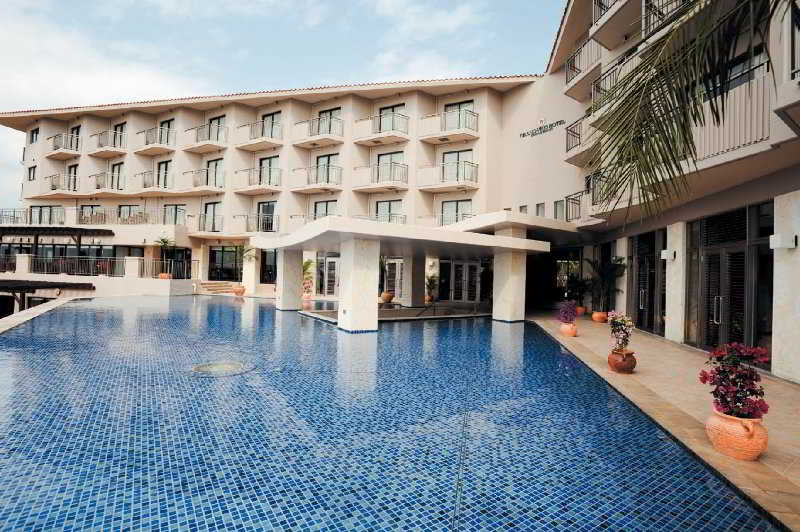 בית מלון כפרי Grandvrioresort Ishigakijima Ocean S Wing & Villa Garden