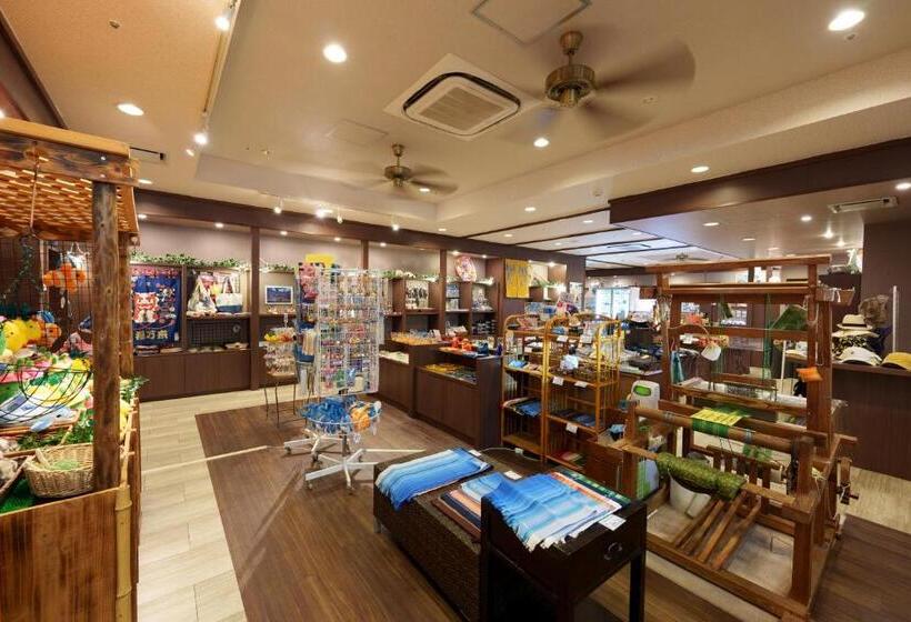 בית מלון כפרי Grandvrioresort Ishigakijima Ocean S Wing & Villa Garden