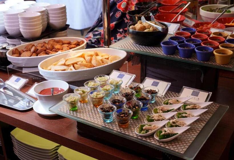 בית מלון כפרי Grandvrioresort Ishigakijima Ocean S Wing & Villa Garden