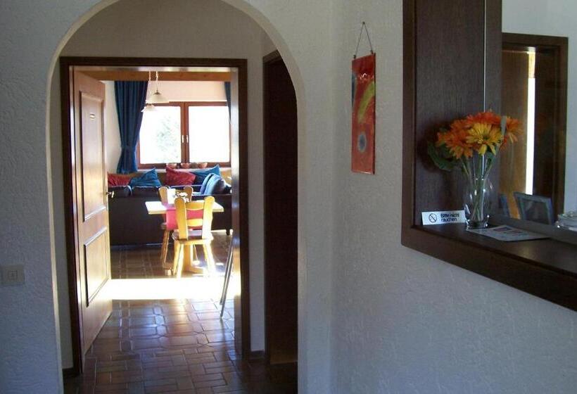 Отель Gästehaus Am Berg