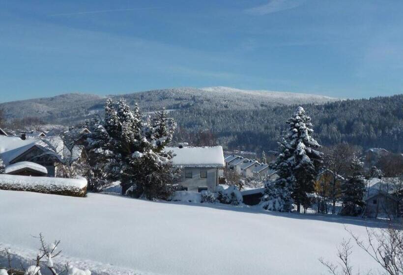 Отель Gästehaus Am Berg