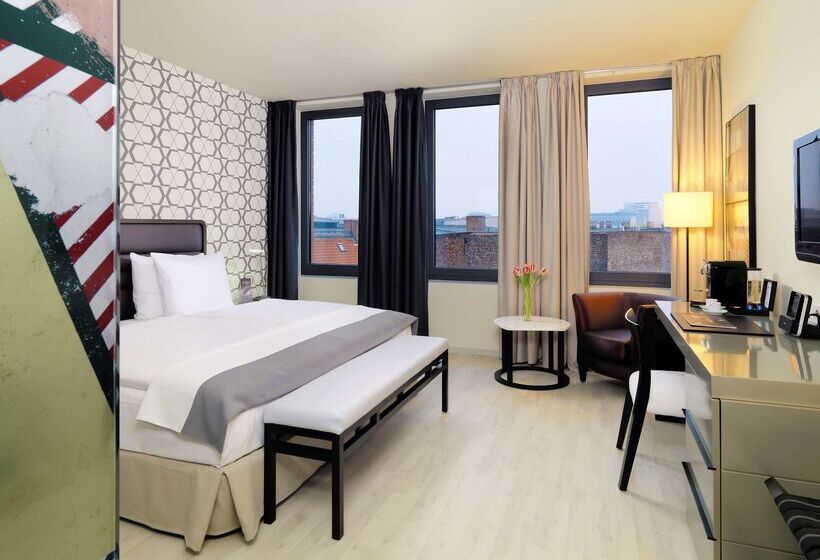 هتل H10 Berlin Ku'damm