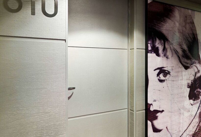 هتل H10 Berlin Ku'damm