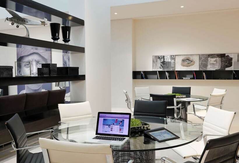 هتل H10 Berlin Ku'damm