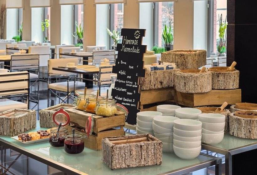 هتل H10 Berlin Ku'damm