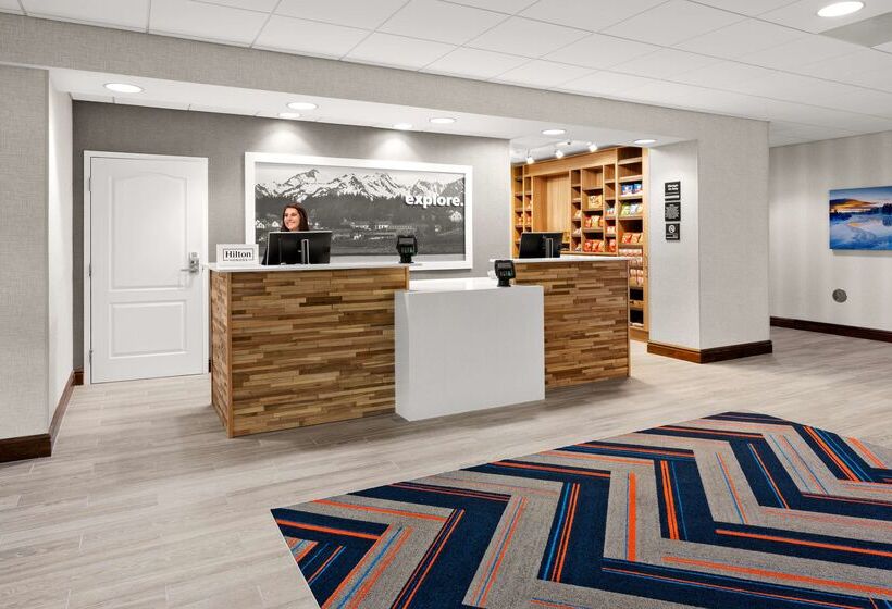 فندق Hampton Inn & Suites Fairbanks