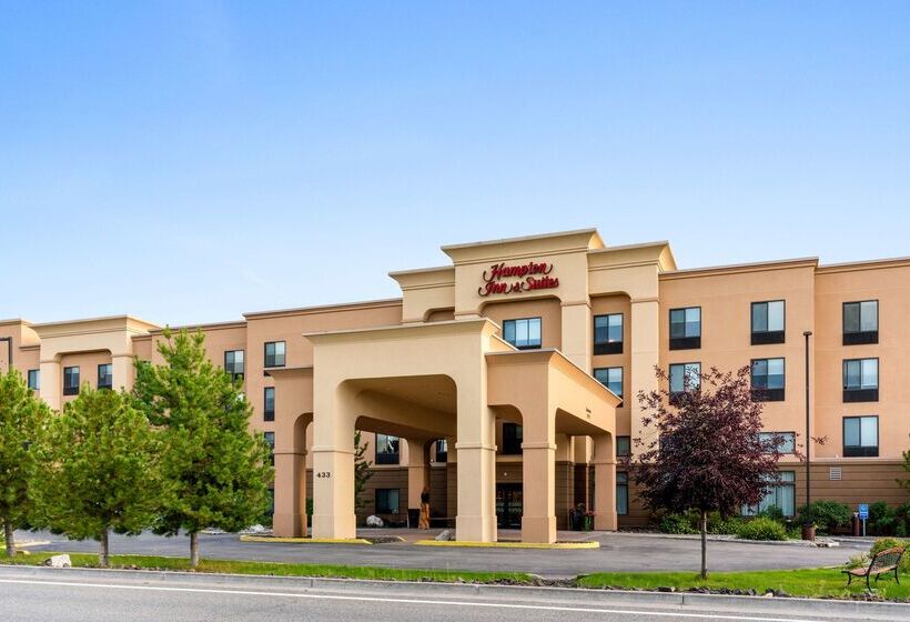 فندق Hampton Inn & Suites Fairbanks