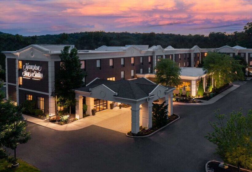 בית מלון כפרי Hampton Inn & Suites Hartford/farmington
