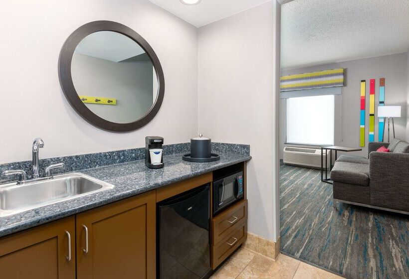 בית מלון כפרי Hampton Inn & Suites Hartford/farmington