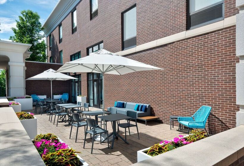 בית מלון כפרי Hampton Inn & Suites Hartford/farmington