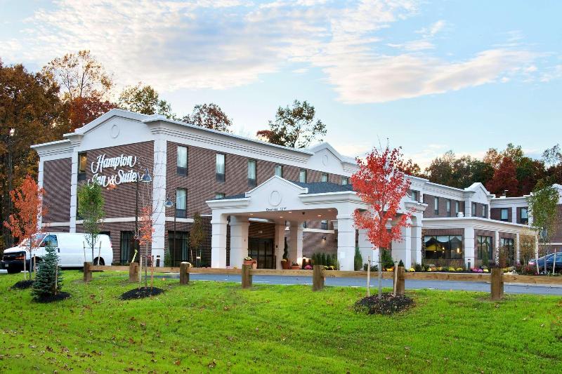 בית מלון כפרי Hampton Inn & Suites Hartford/farmington