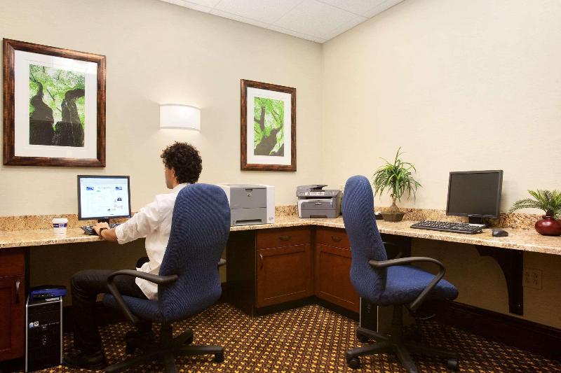 בית מלון כפרי Hampton Inn & Suites Hartford/farmington