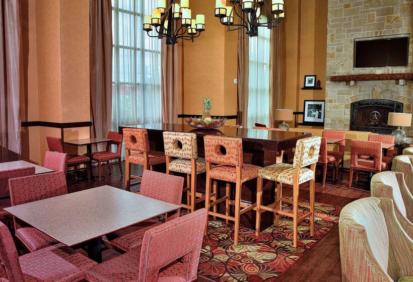 호텔 Hampton Inn & Suites Fredericksburg