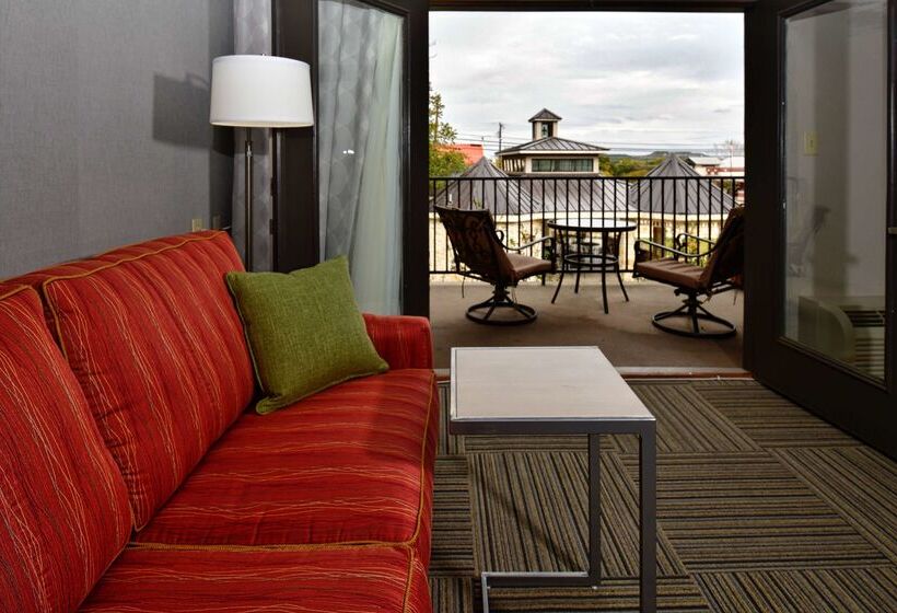 호텔 Hampton Inn & Suites Fredericksburg