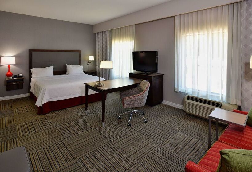 호텔 Hampton Inn & Suites Fredericksburg