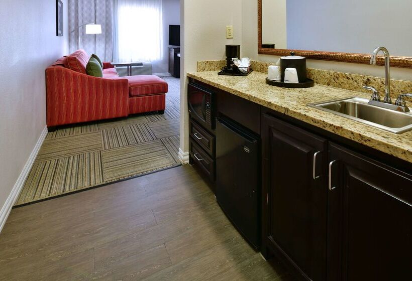 호텔 Hampton Inn & Suites Fredericksburg