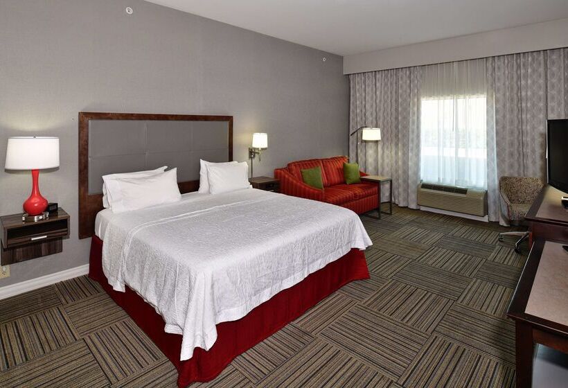 호텔 Hampton Inn & Suites Fredericksburg