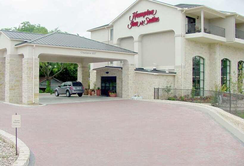 호텔 Hampton Inn & Suites Fredericksburg