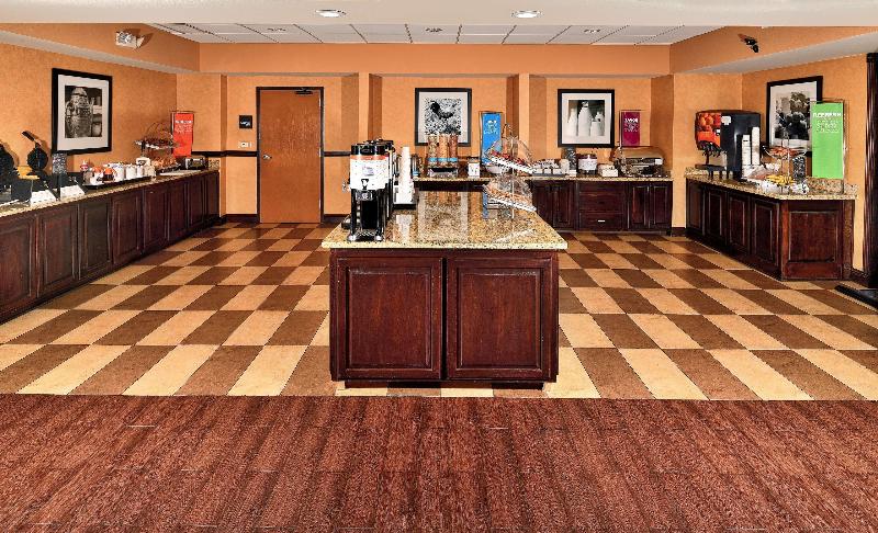 호텔 Hampton Inn & Suites Fredericksburg