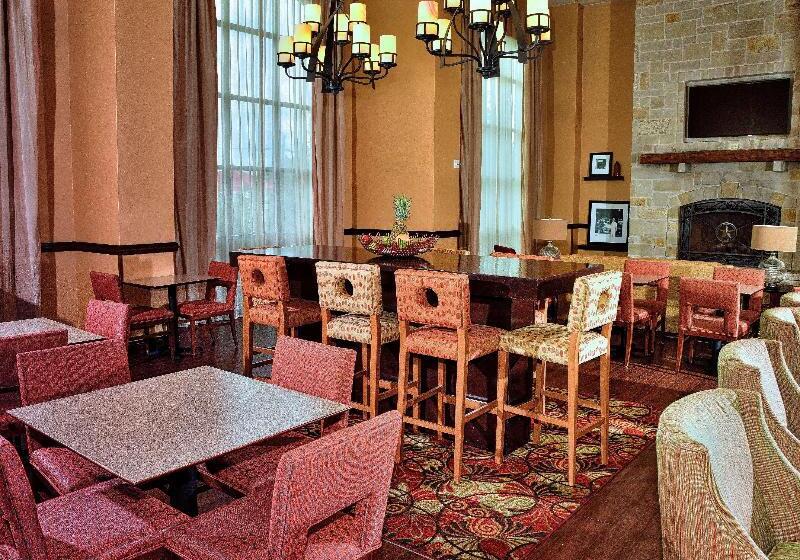 호텔 Hampton Inn & Suites Fredericksburg