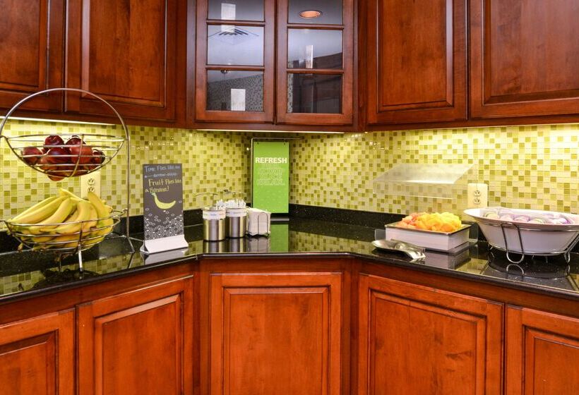 호텔 Hampton Inn & Suites Fredericksburg South