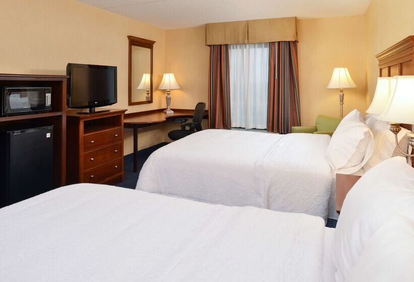 호텔 Hampton Inn & Suites Fredericksburg South
