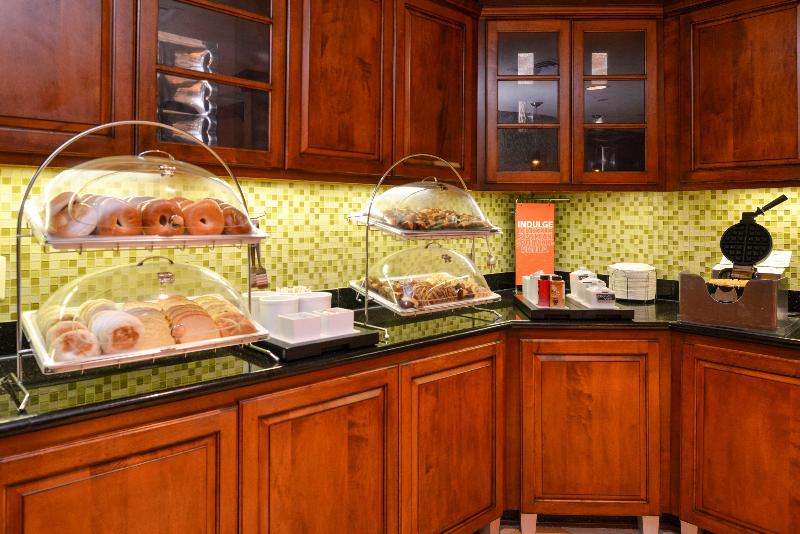 호텔 Hampton Inn & Suites Fredericksburg South