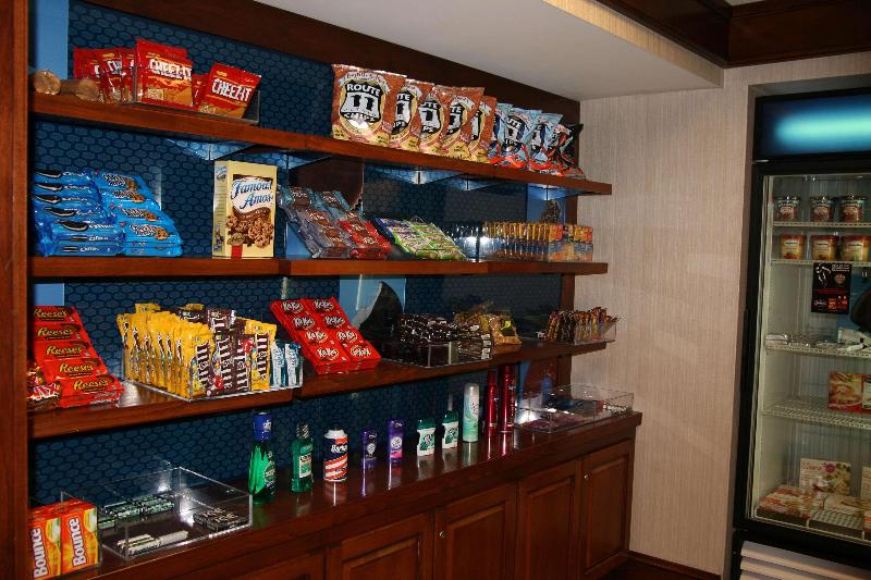 호텔 Hampton Inn & Suites Fredericksburg South