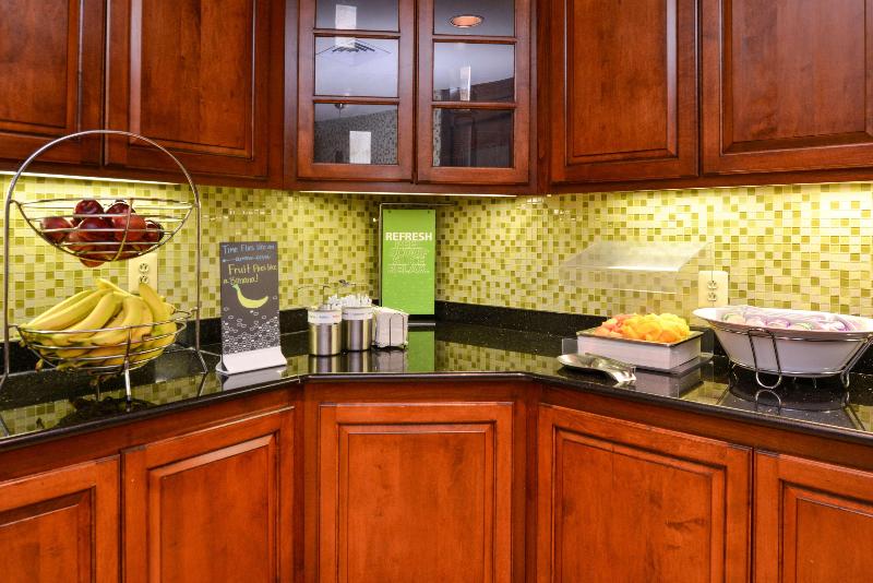 호텔 Hampton Inn & Suites Fredericksburg South