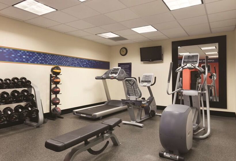 فندق Hampton Inn & Suites Greenfield