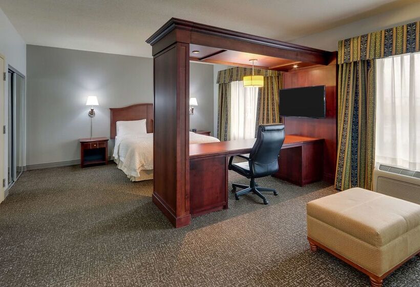 בית מלון כפרי Hampton Inn & Suites Indianapolis Airport