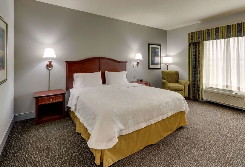 בית מלון כפרי Hampton Inn & Suites Indianapolis Airport