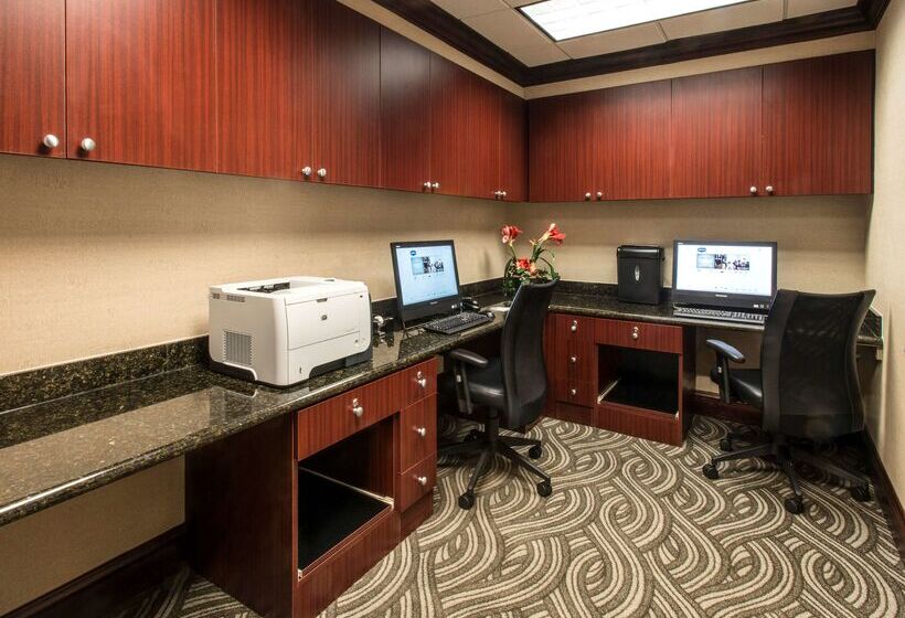 فندق Hampton Inn & Suites Jackson